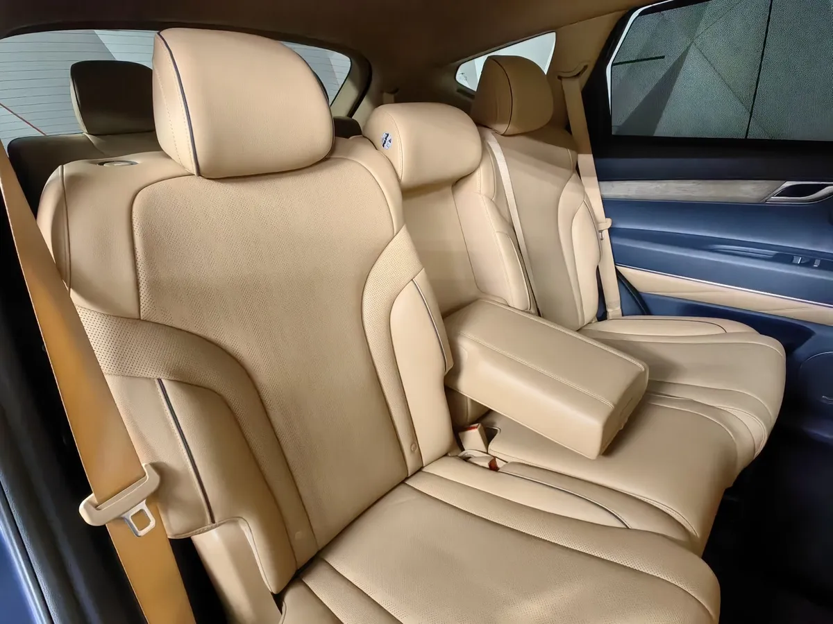 Genesis GV80 2.5 T-GDI 8AT 4WD 7 мест (249 л.с.) Luxury Синий в АВИЛОН. Слайд №15