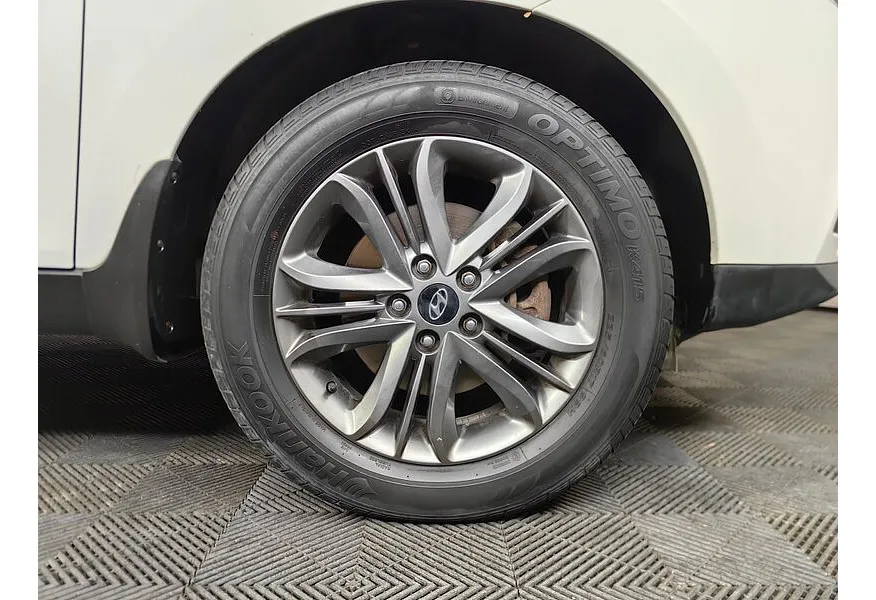 АВИЛОН - Hyundai ix35 2.0 AT 4WD (150 л.с.) Comfort Белый - slide 15