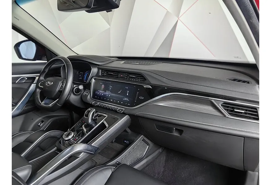 Geely Atlas Pro 1.5T 7DCT AWD (177 л.с.) Flagship Красный в АВИЛОН. Слайд №12