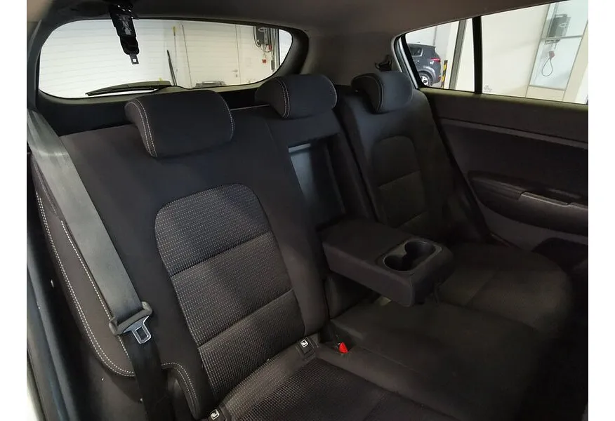 Kia Sportage 2.0 MPI AT 4WD (150 л.с.) Luxe Серый в АВИЛОН. Слайд №16