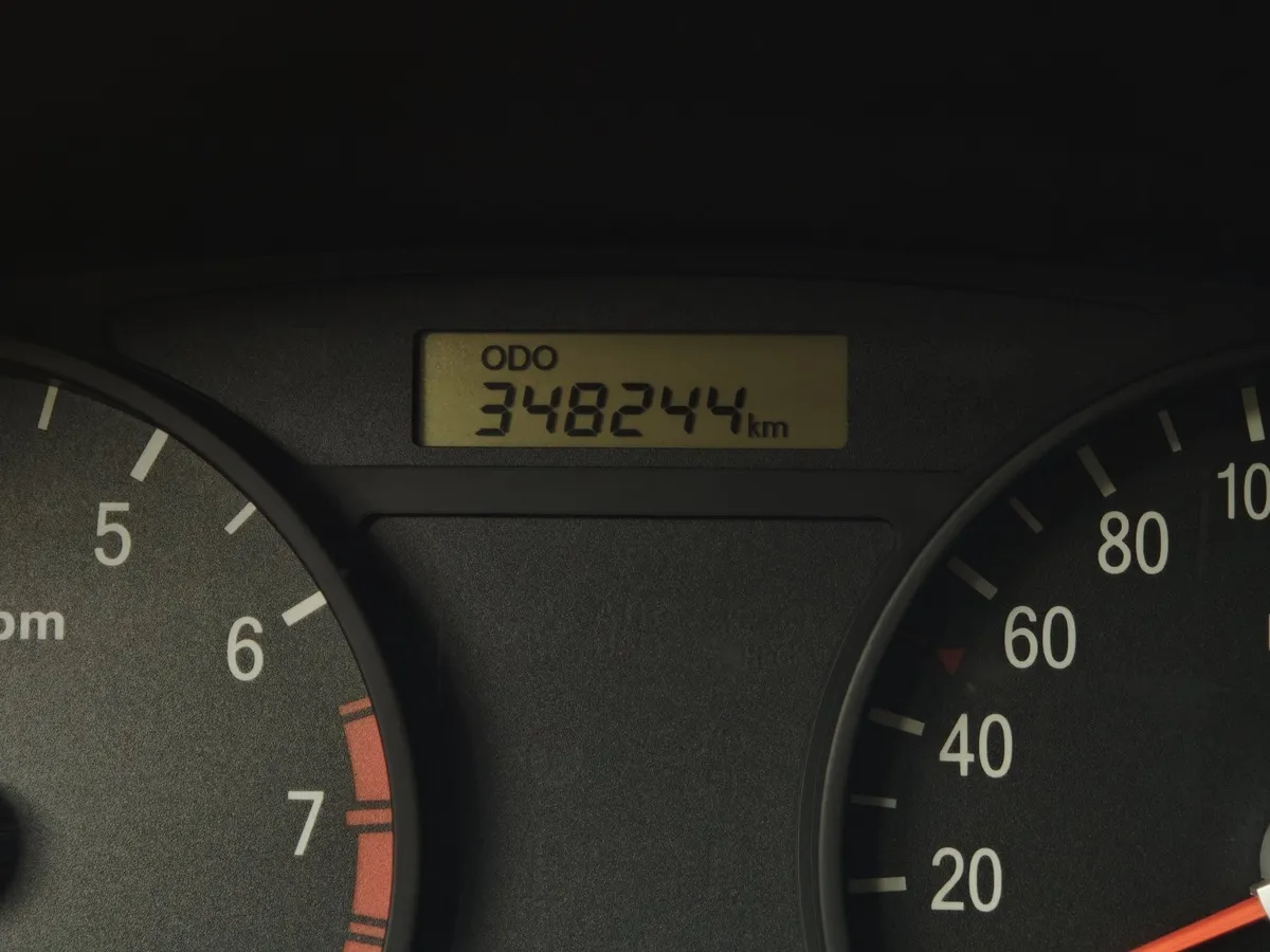 Kia Rio 1.4 MT (97 л.с.) Бежевый в АВИЛОН. Слайд №16