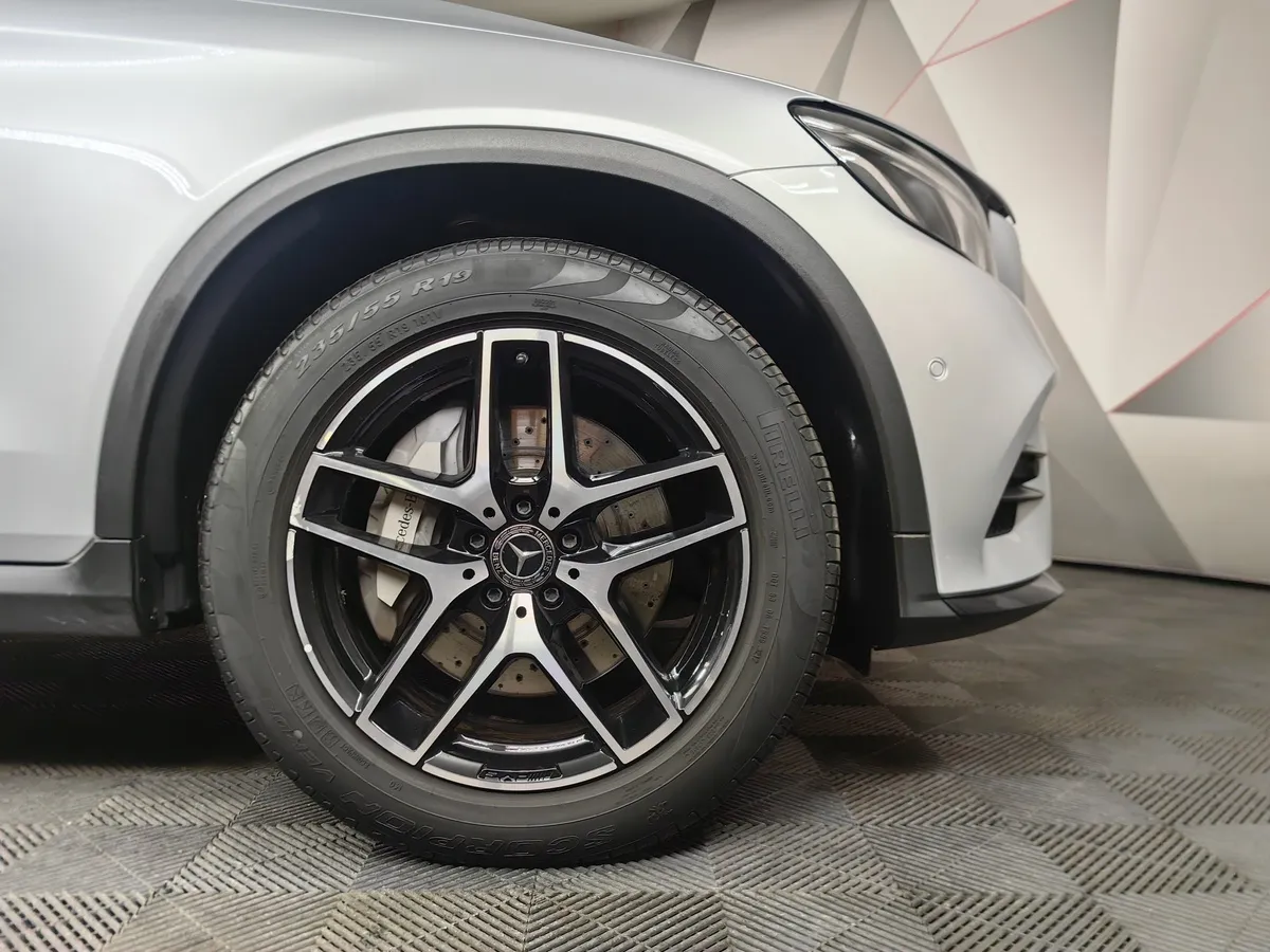 Mercedes-Benz GLC 250 9G-TRONIC 4MATIC (211 л.с.) Premium Серебристый в АВИЛОН. Слайд №9 Mercedes-Benz GLC 250 9G-TRONIC 4MATIC (211 л.с.) Premium Серебристый в АВИЛОН. Слайд №9