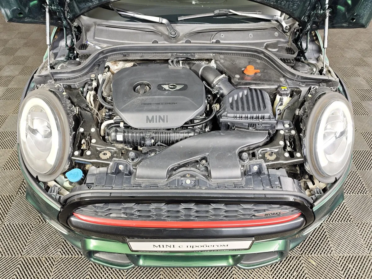 MINI 3 двери JCW 2.0 AT (231 л.с.) Зеленый в АВИЛОН. Слайд №10