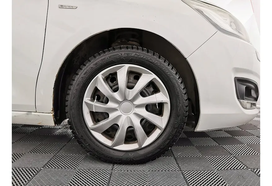 Citroen C4 1.6 THP AT (150 л.с.) Белый в АВИЛОН. Слайд №9