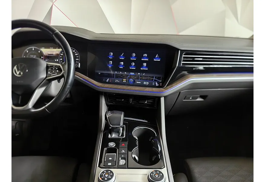 Volkswagen Touareg 3.0 V6 TDI Tiptronic 4Motion (249 л.с.) Exclusive Черный в АВИЛОН. Слайд №15