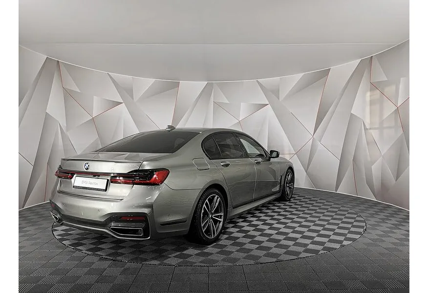 BMW 7 серия 730i Steptronic (249 л.с.) M Sport Pure Серый в АВИЛОН. Слайд №2