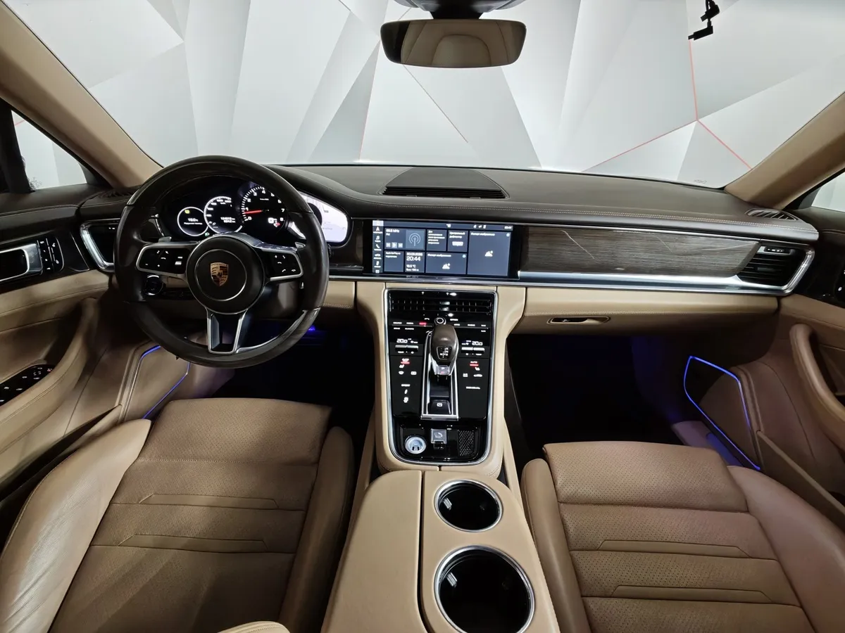 Porsche Panamera 4 3.0 PDK AWD (330 л.с.) Серый в АВИЛОН. Слайд №14