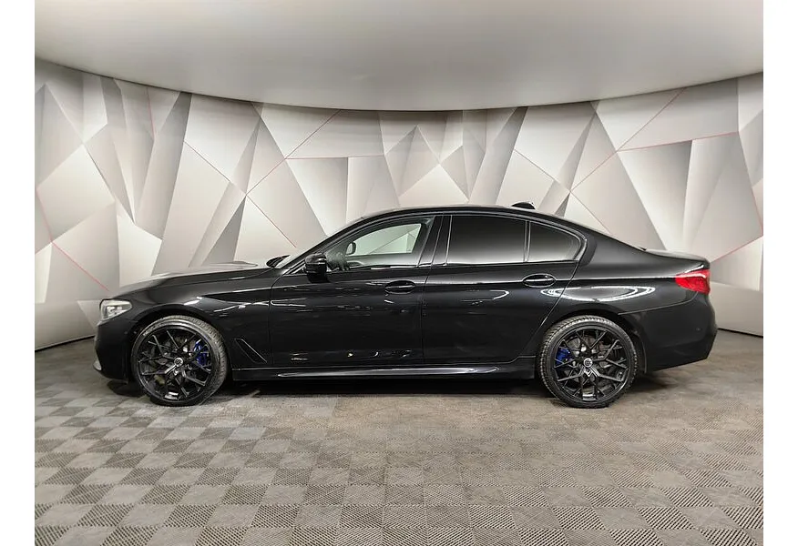 BMW 5 серия 520d xDrive Steptronic (190 л.с.) Черный в АВИЛОН. Слайд №5