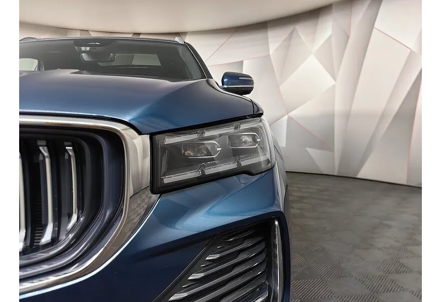 Geely Monjaro 2.0T 8AT 4WD (238 л.с.) Exclusive Зеленый в АВИЛОН. Слайд №2