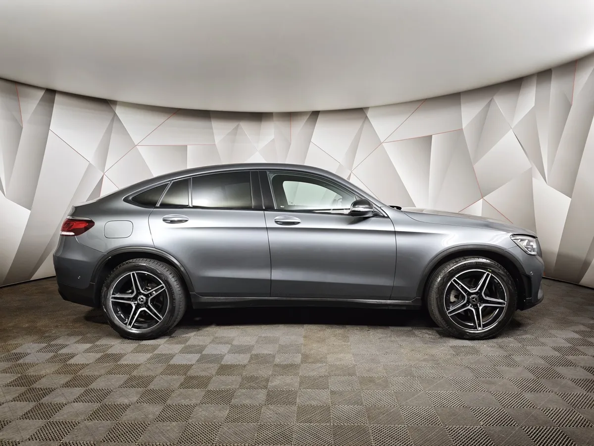 Mercedes-Benz GLC Купе 300 9G-TRONIC 4MATIC (245 л.с.) Sport Серый в АВИЛОН. Слайд №6