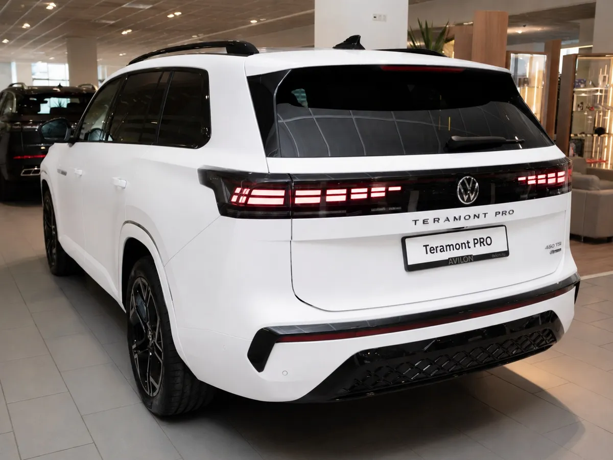 Volkswagen Teramont PRO 2.0 TSI 7DSG 4Motion (272 л.с.) R-Line Белый в АВИЛОН. Слайд №4