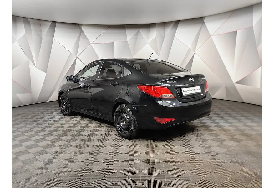 Hyundai Solaris 1.6 AT (123 л.с.) Comfort + Advanced + Winter Черный в АВИЛОН. Слайд №4