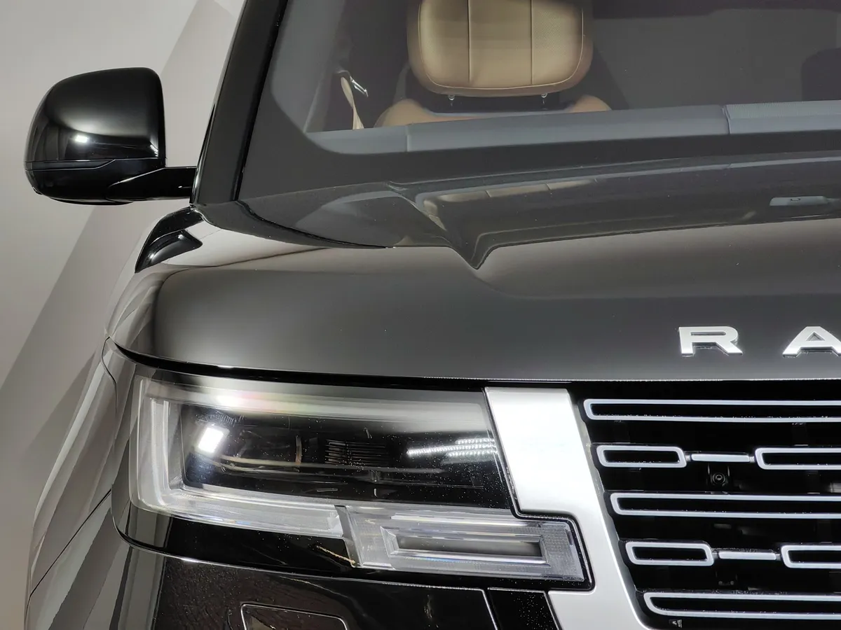 Land Rover Range Rover 3.0 D350 LWB AT AWD (350 л.с.) Autobiography Черный в АВИЛОН. Слайд №10