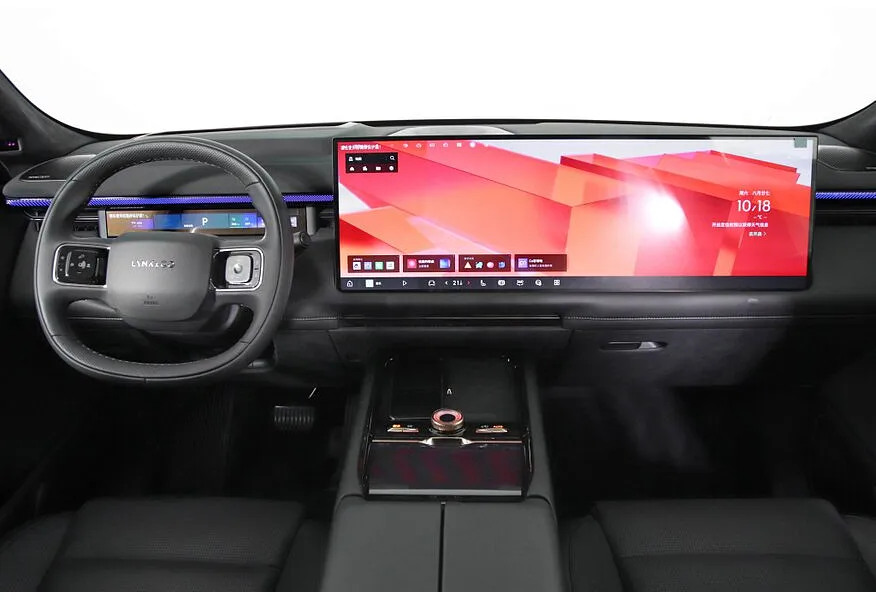 Lynk & Co 900 2.0 AT 4WD (884 л.с.) Ultra Черный в АВИЛОН. Слайд №11