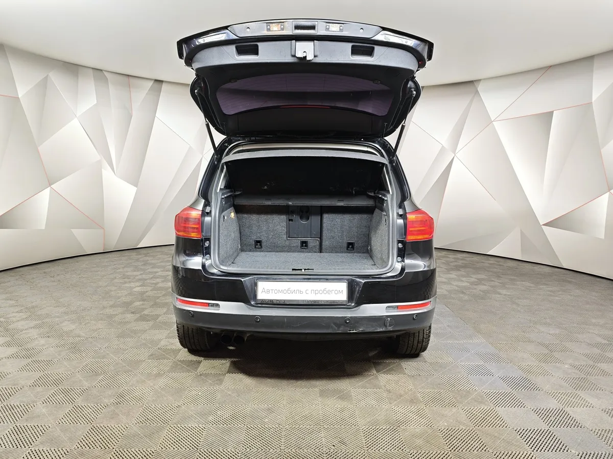 Volkswagen Tiguan 2.0 TDI 4Motion AT (140 л.с.) Track & Field Черный в АВИЛОН. Слайд №11