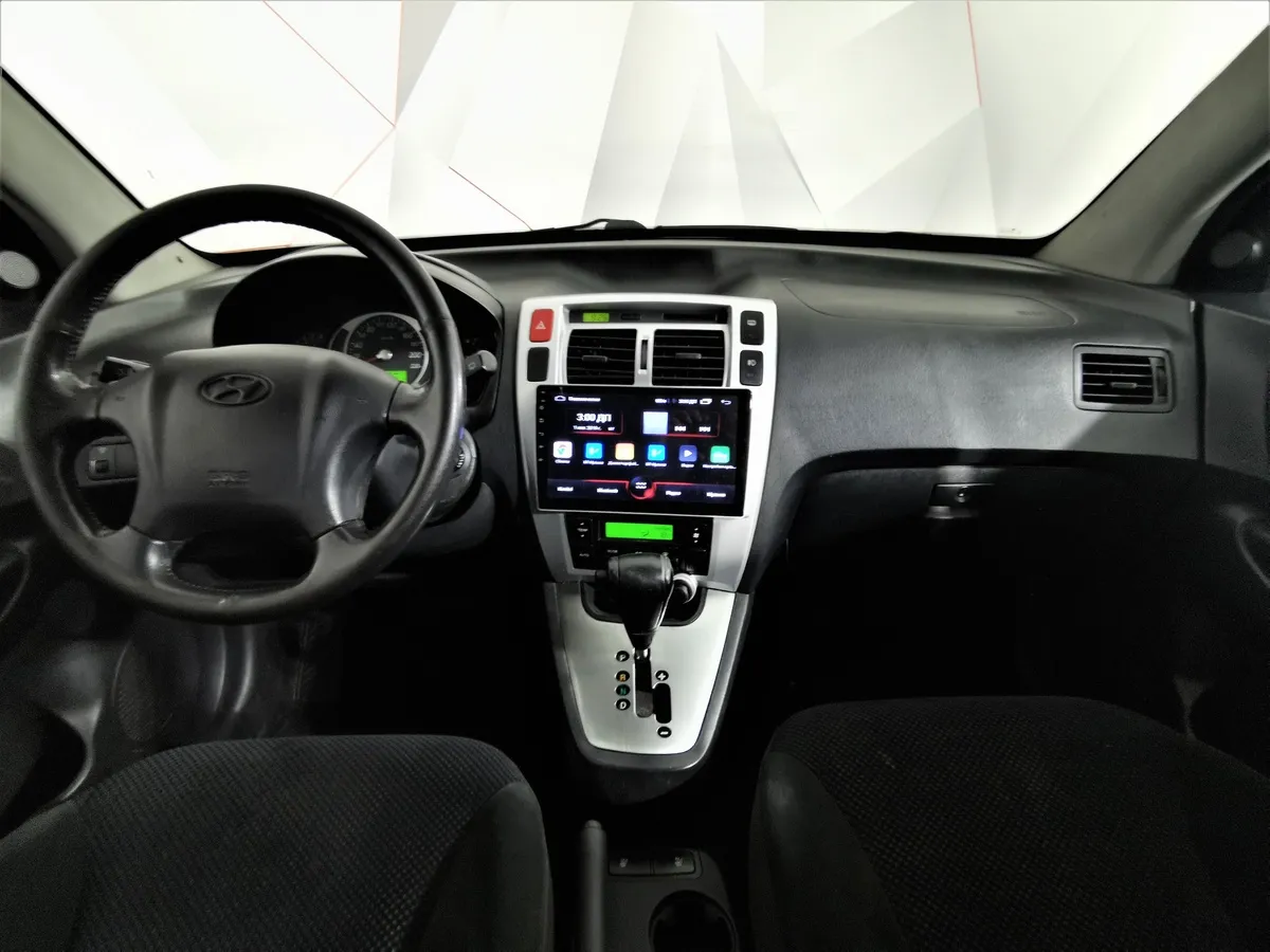 Hyundai Tucson 2.0 AT (150 л.с.) Серебристый в АВИЛОН. Слайд №12