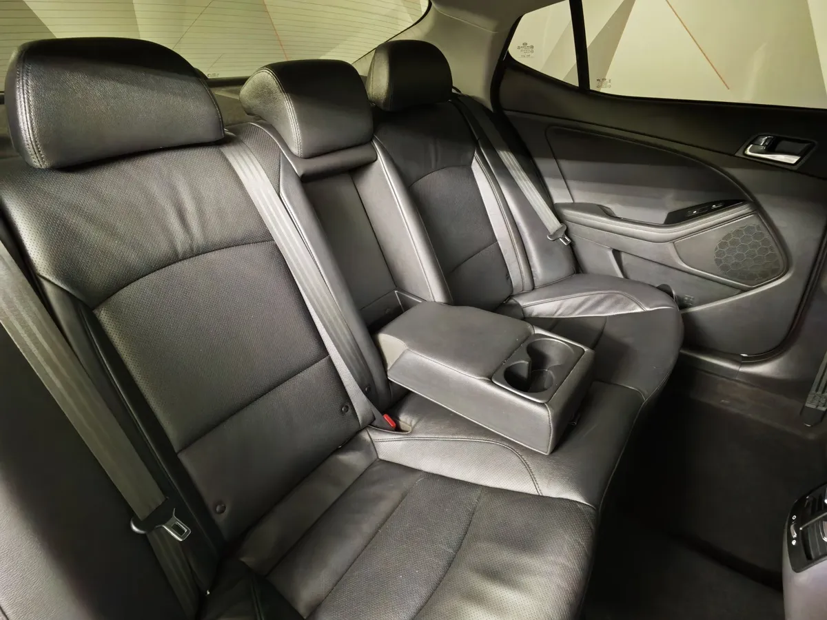 Kia Optima 2.4 AT (180 л.с.) Comfort Белый в АВИЛОН. Слайд №17