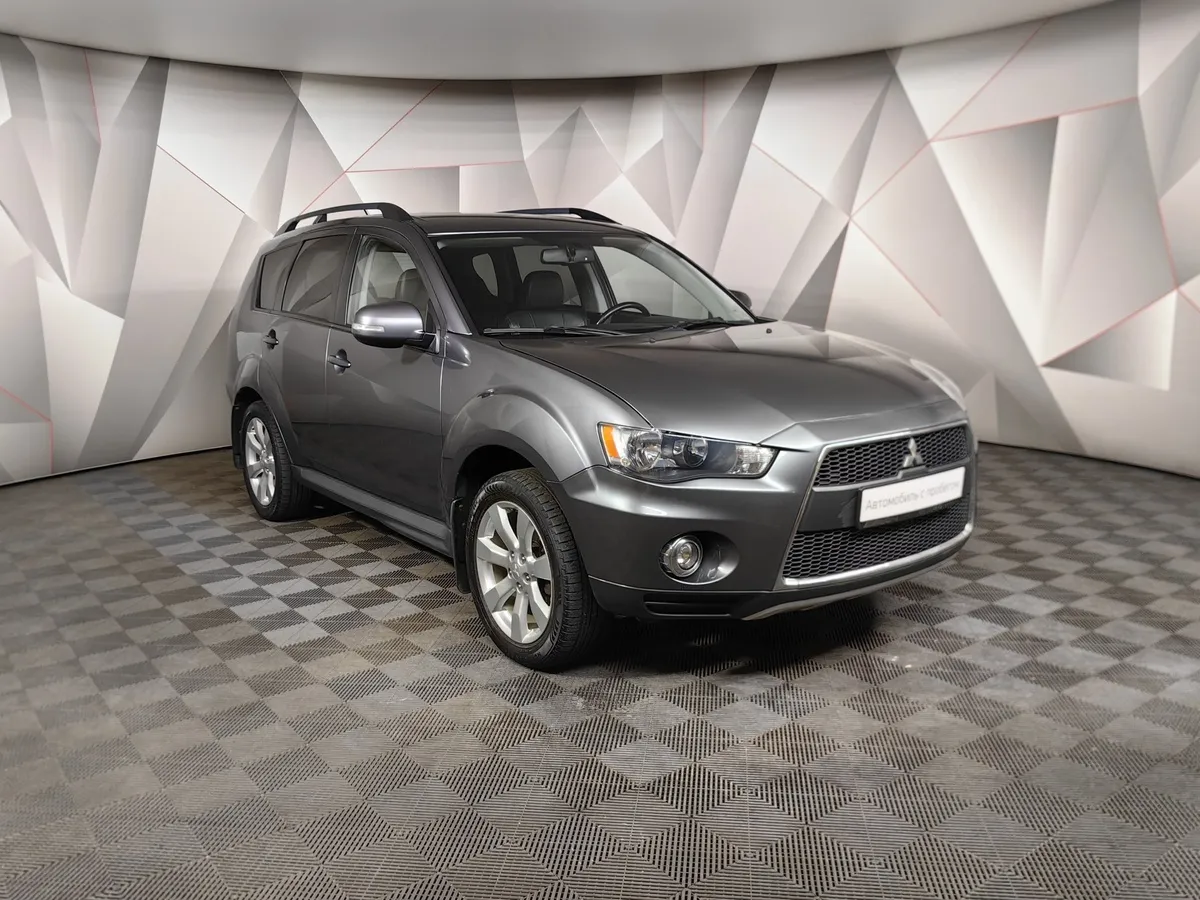 Mitsubishi Outlander 2.0 CVT 4WD (147 л.с.) Серый в АВИЛОН. Слайд №3