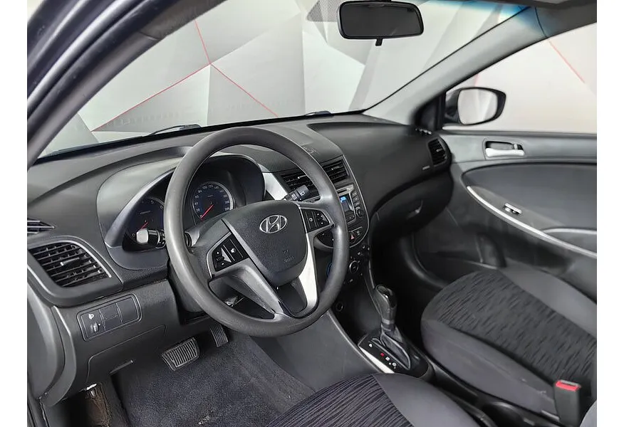 Hyundai Solaris 1.6 AT (123 л.с.) Comfort Серый в АВИЛОН. Слайд №18 Hyundai Solaris 1.6 AT (123 л.с.) Comfort Серый в АВИЛОН. Слайд №18