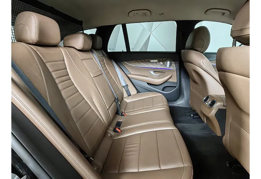 Mercedes-Benz E-Класс E 220 d 4MATIC 9G-TRONIC (194 л.с.) Luxury Черный в АВИЛОН. Слайд №16