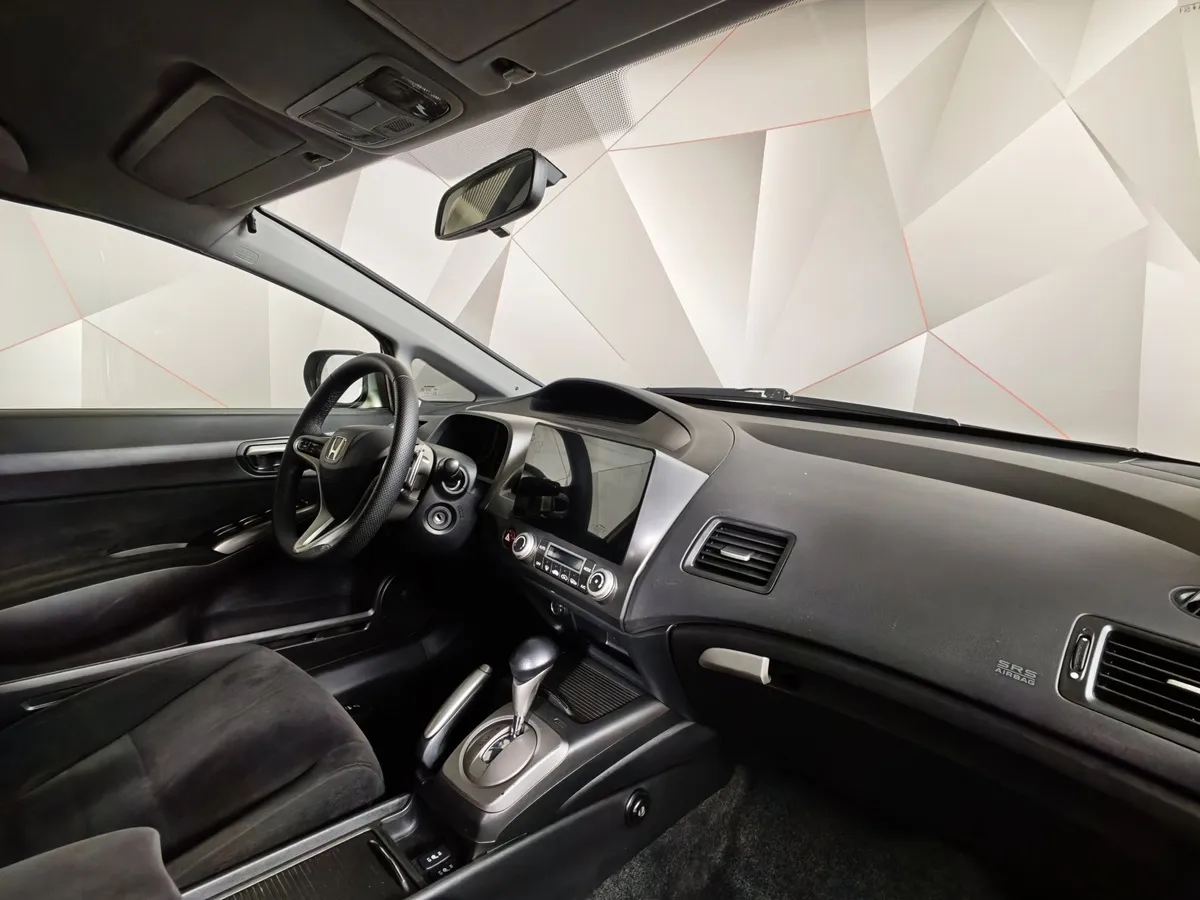 Honda Civic 1.8 AT (140 л.с.) Золотой в АВИЛОН. Слайд №10