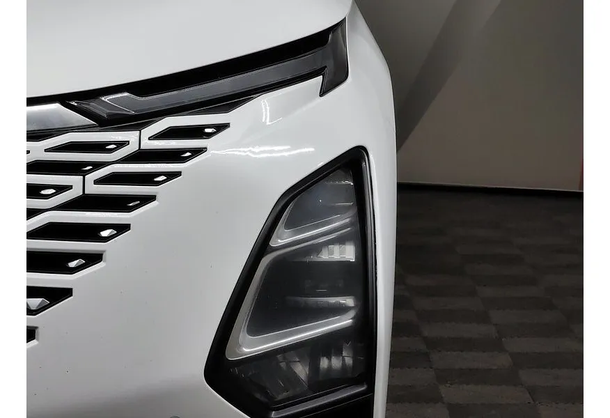 Omoda C5 1.5T CVT (147 л.с.) Ultimate Белый в АВИЛОН. Слайд №10