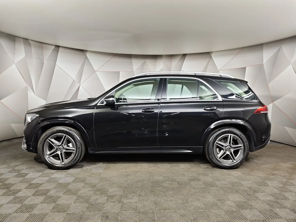 Mercedes-Benz GLE 300 d 4MATIC 9G-TRONIC (245 л.с.) Sport Черный в АВИЛОН. Слайд №5