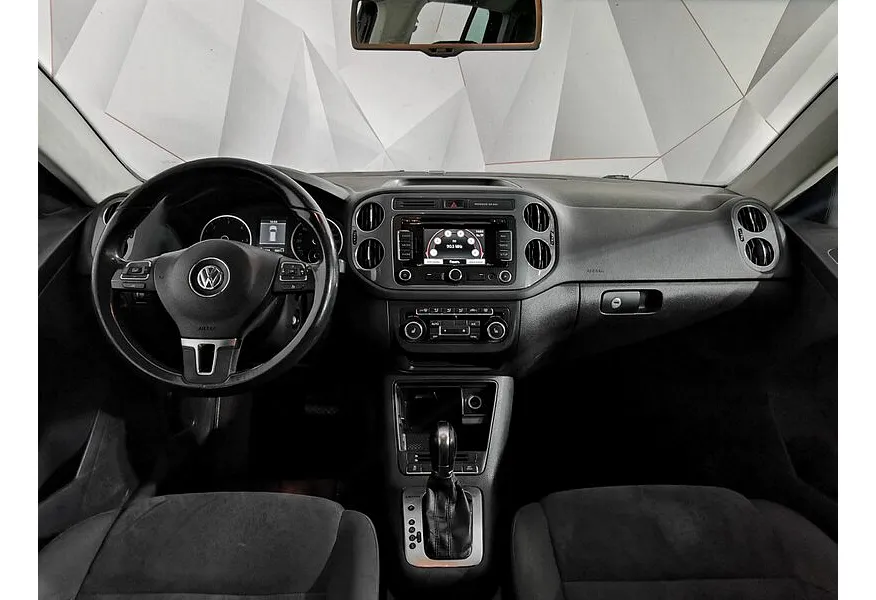 Volkswagen Tiguan 2.0 TDI 4Motion AT (140 л.с.) Track & Field Черный в АВИЛОН. Слайд №14