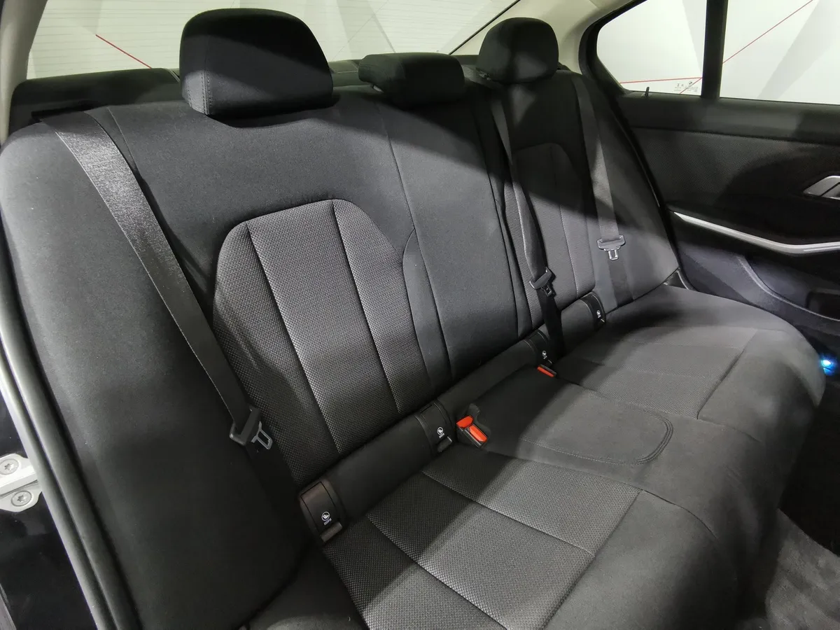 BMW 3 серия 318d Steptronic (150 л.с.) Черный в АВИЛОН. Слайд №12