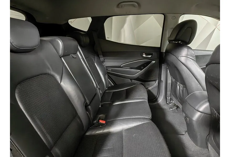 Hyundai Santa Fe 2.2 CRDi MT (197 л.с.) Белый в АВИЛОН. Слайд №16