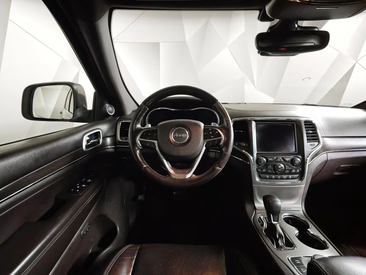 Jeep Grand Cherokee 3.6 AT AWD (286 л.с.) Overland Коричневый в АВИЛОН. Слайд №19