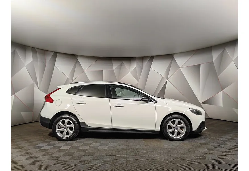 LIVE. Слайд №4