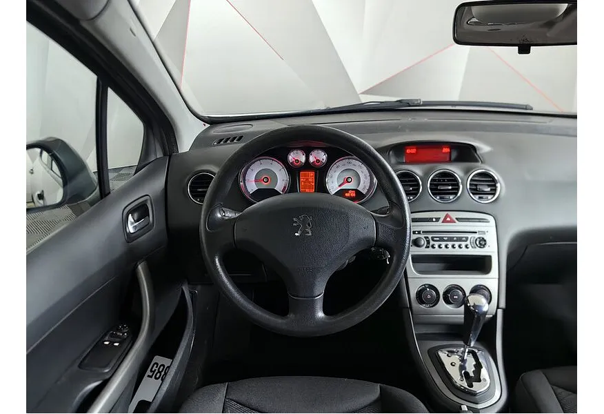 Peugeot 308 1.6 AT (120 л.с.) Бежевый в АВИЛОН. Слайд №20