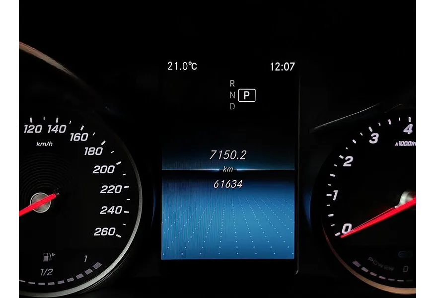 Mercedes-Benz C-Класс C 200 4Matic 9G-Tronic (184 л.с.) Sport Серебристый в АВИЛОН. Слайд №18