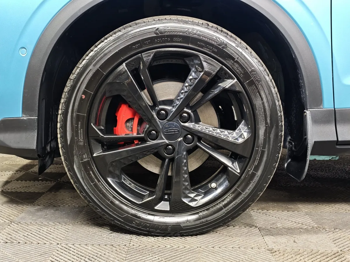 Geely Coolray 1.5T 7DCT 2WD (150 л.с.) Comfort Синий в АВИЛОН. Слайд №9