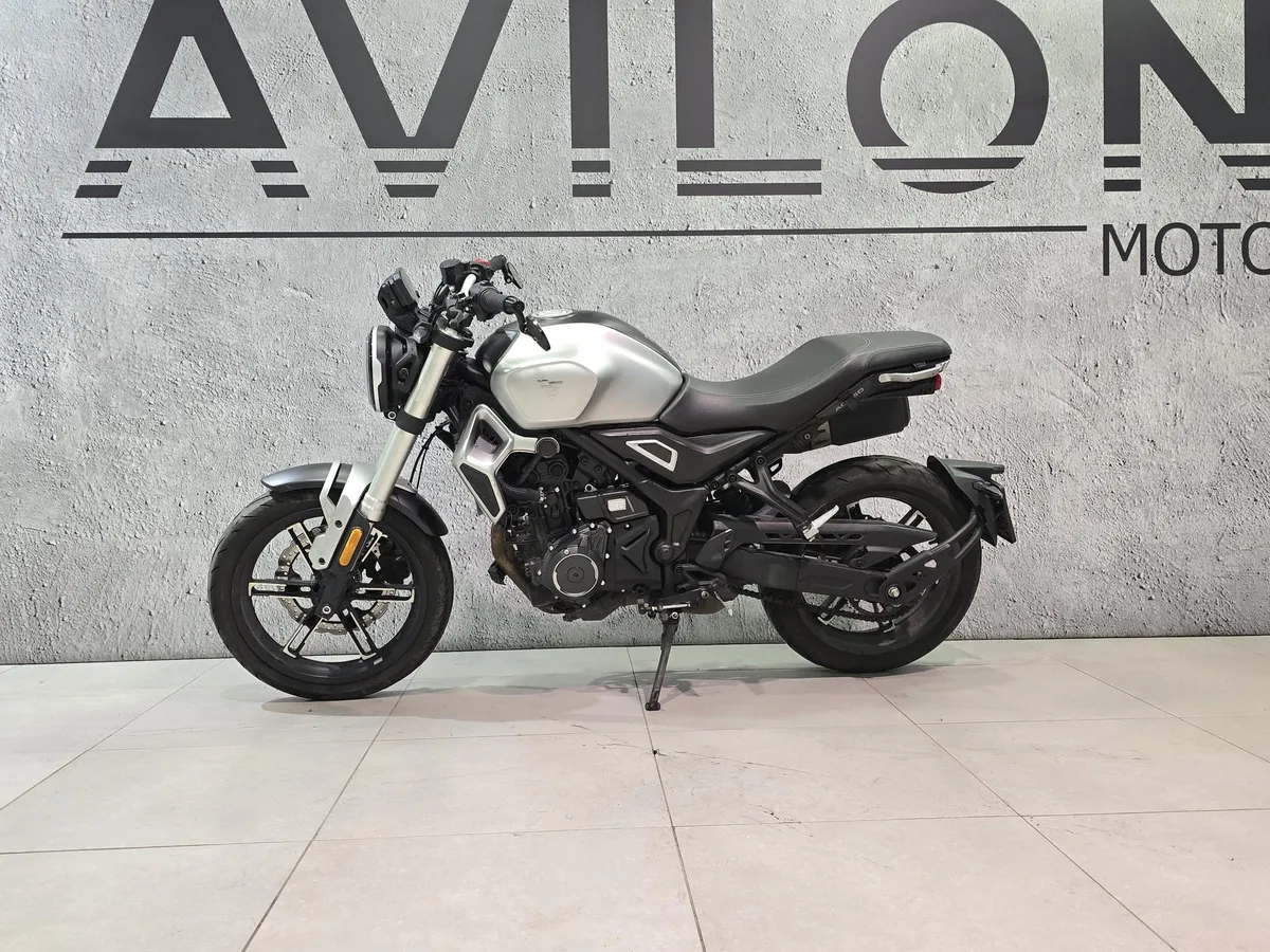 VOGE 350AC 322 см³ (41 л.с.) Серый в АВИЛОН. Слайд №3