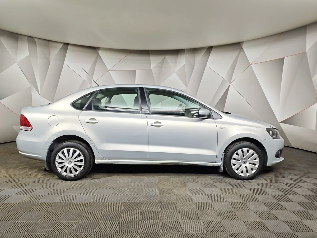 Volkswagen Polo 1.6 MT (105 л.с.) Comfortline Серебристый в АВИЛОН. Слайд №6