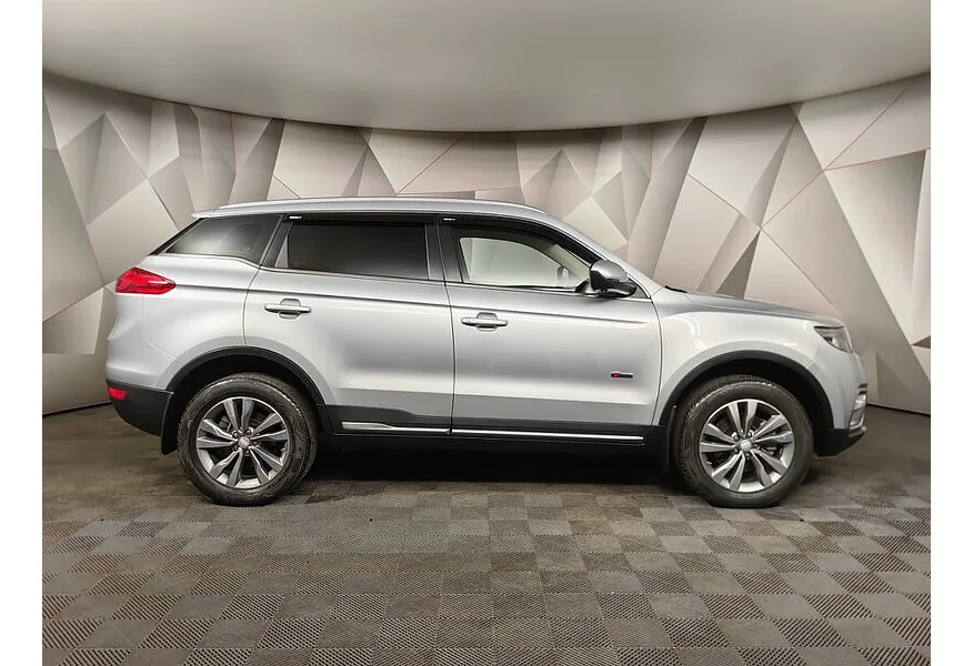 Geely Atlas 1.8 AT (184 л.с.) Luxe LED Серебристый в АВИЛОН. Слайд №6