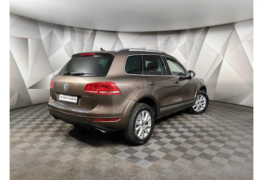 Volkswagen Touareg 3.0 TDI Tiptronic 4Motion (245 л.с.) Коричневый в АВИЛОН. Слайд №2