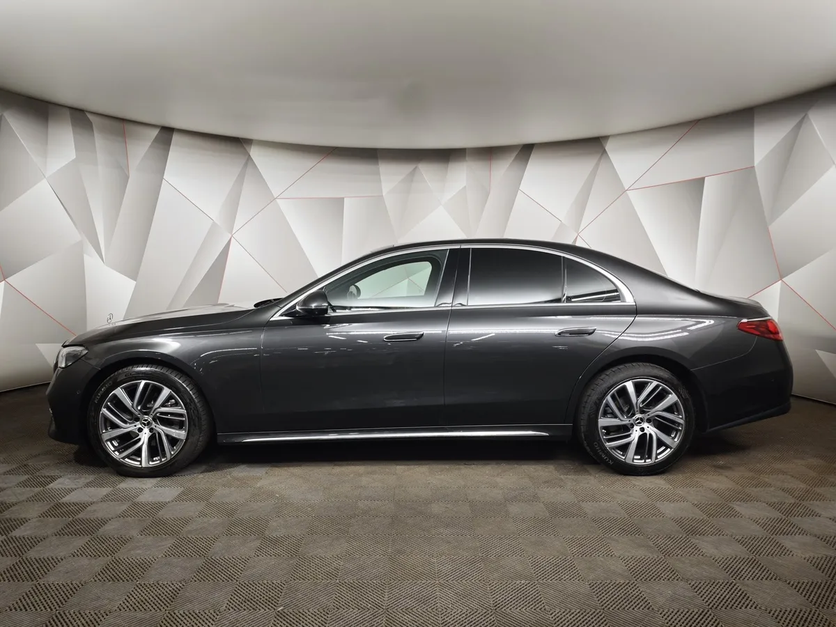 Mercedes-Benz E-Класс E 220 d 4MATIC (197 л.с.) Серый в АВИЛОН. Слайд №5