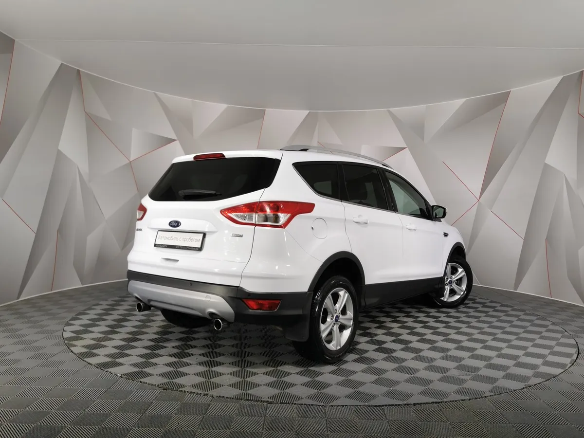 Ford Kuga 1.6 EcoBoost AT AWD (150 л.с.) Titanium Белый в АВИЛОН. Слайд №2