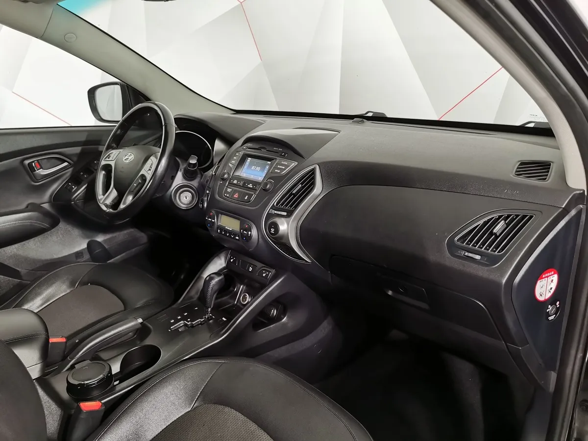 Hyundai ix35 2.0 AT (150 л.с.) Comfort Черный в АВИЛОН. Слайд №12