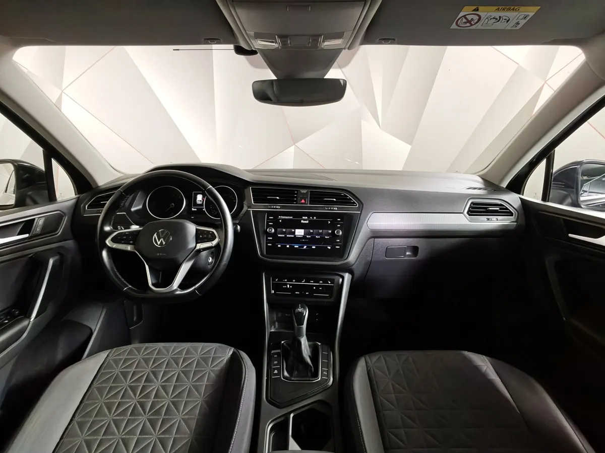 Volkswagen Tiguan 1.4 TSI 4Motion DSG (150 л.с.) Status Plus Черный в АВИЛОН. Слайд №14