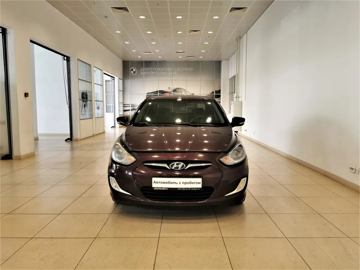 Hyundai Solaris 1.6 AT (123 л.с.) Elegance + Prestige + Safety Фиолетовый в АВИЛОН. Слайд №7