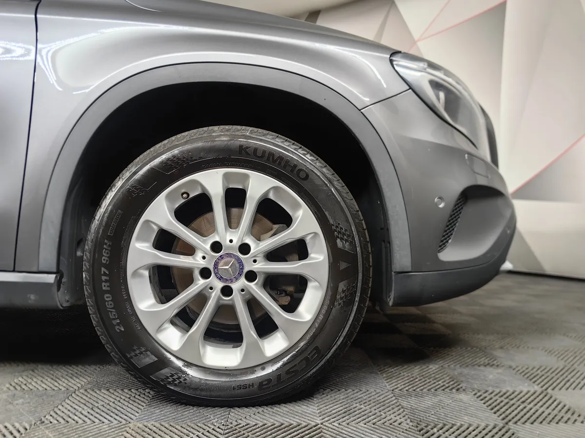 Mercedes-Benz GLA 200 7G-DCT (150 л.с.) Особая серия Серый в АВИЛОН. Слайд №9