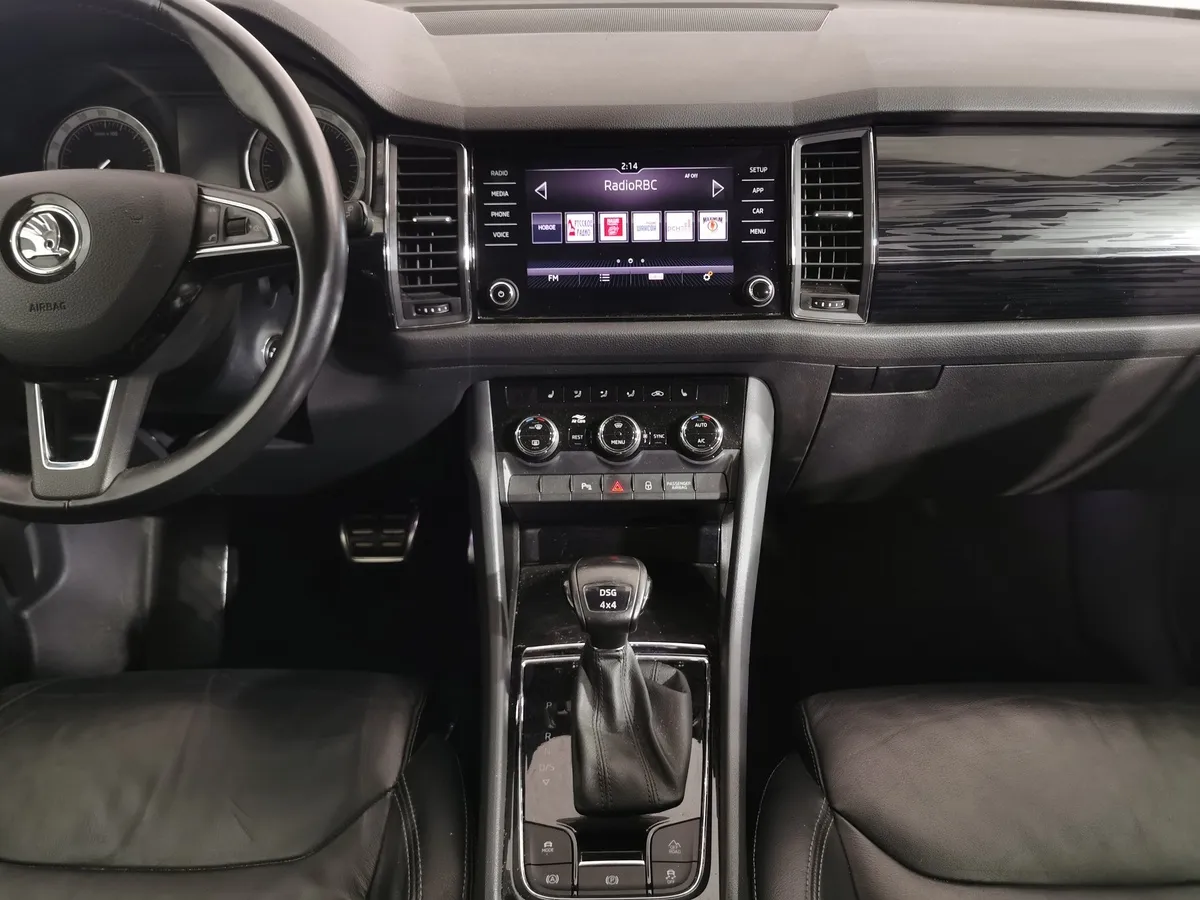 Skoda Kodiaq 2.0 TDI DSG 4X4 (150 л.с.) Серебристый в АВИЛОН. Слайд №14