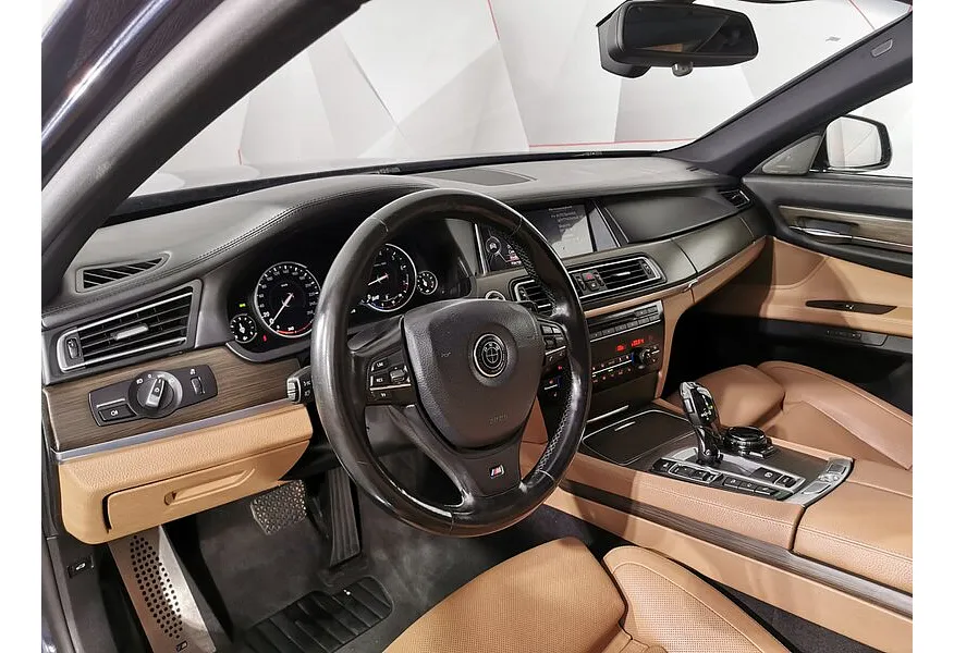 АВИЛОН - BMW 7 серия 740i AT (320 л.с.) Черный - slide 7