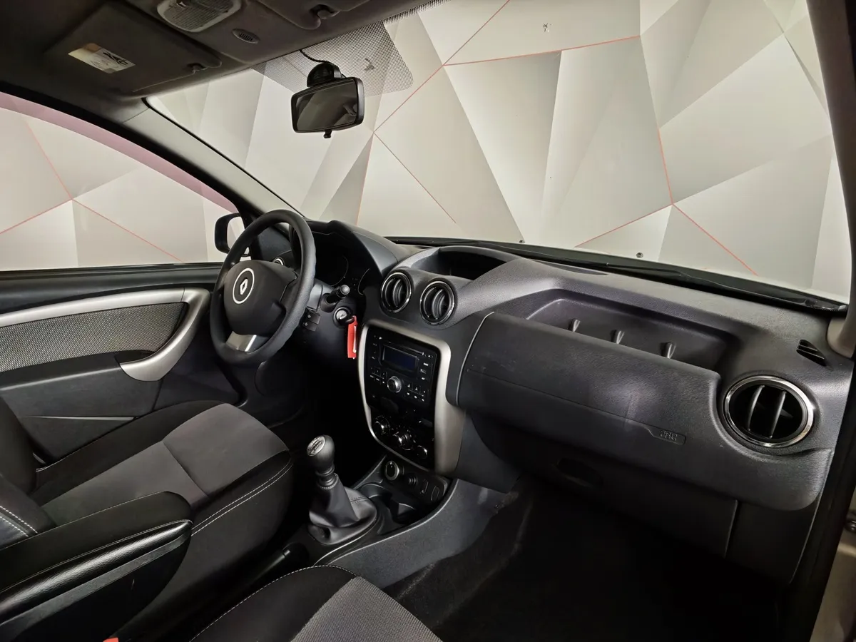 Renault Duster 2.0 MT 4x4 (143 л.с.) Коричневый в АВИЛОН. Слайд №10