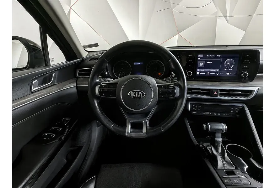 Kia K5 2.5 GDI AT 2WD (194 л.с.) Luxe Синий в АВИЛОН. Слайд №18 Kia K5 2.5 GDI AT 2WD (194 л.с.) Luxe Синий в АВИЛОН. Слайд №18