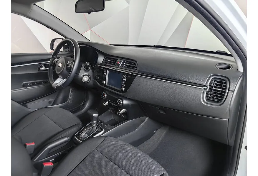 Kia Rio 1.6 AT (123 л.с.) Белый в АВИЛОН. Слайд №13